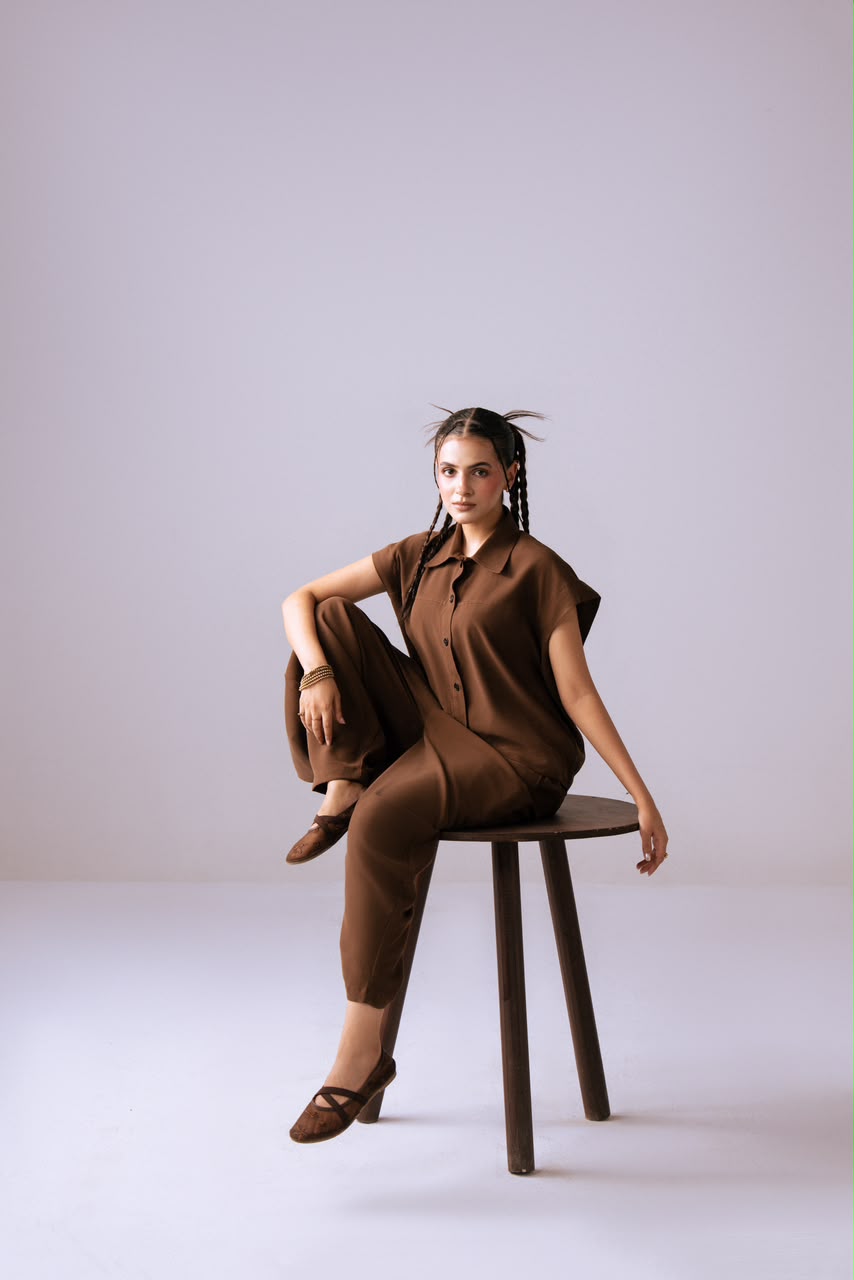 The Cocoa Ease Top - back view walking